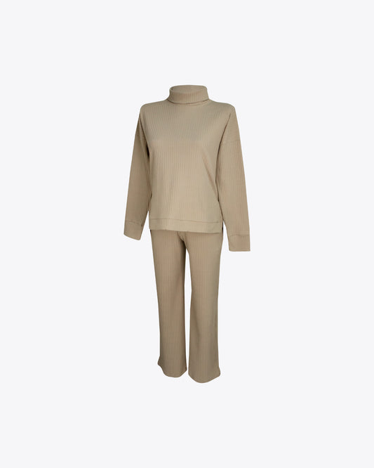 Slim set cozy nude
