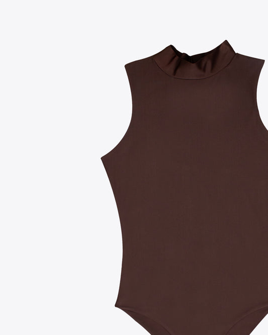 Body cuello alto brown