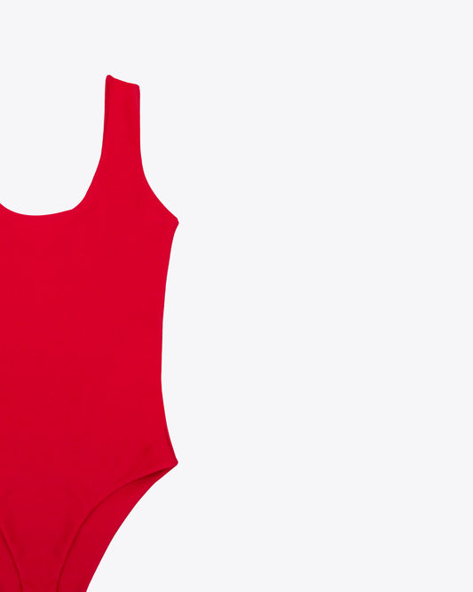 Body scoop red