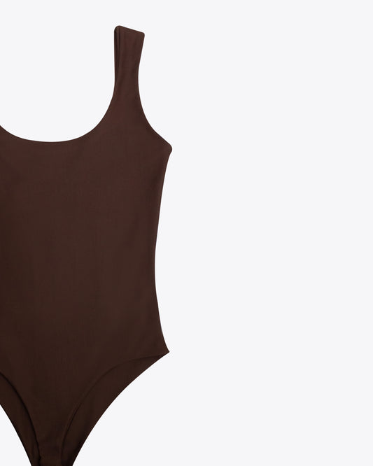 Body scoop marrón café