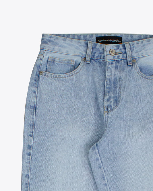 Jean mom fit Cleo