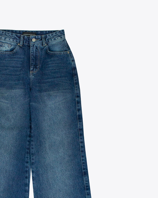 Jean bota ancha Avril